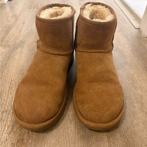 UGG Classic Mini chestnut